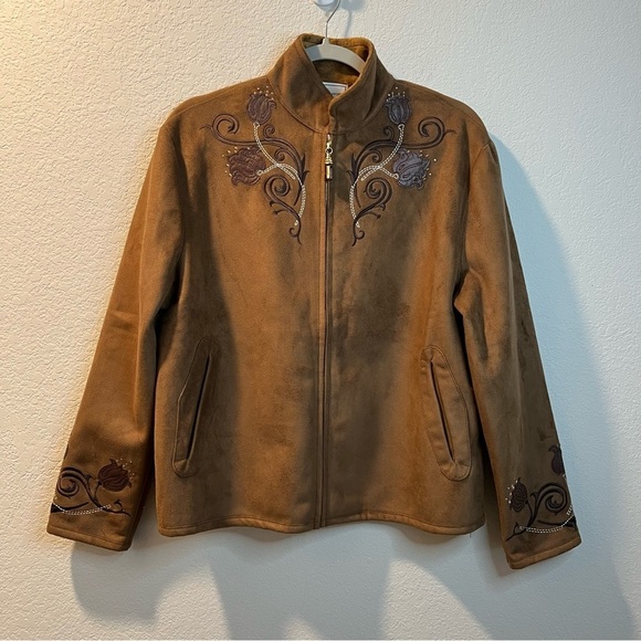Women’s St. John Sport brown western style faux suede floral embroidered jacket - Picture 2 of 11